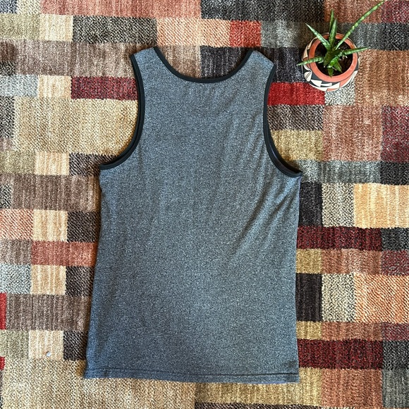 Two-tone tank top - Picture 2 of 3